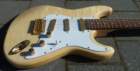 goldhardwarestratwithgoldplatedfenixpickups_small.jpg